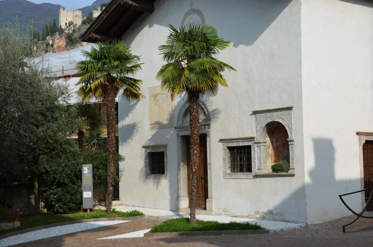 Palazzo Oltre Apartment Arco Exterior foto